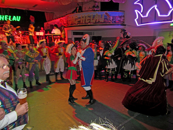sonntag-saal62_11_20150328_1108713410