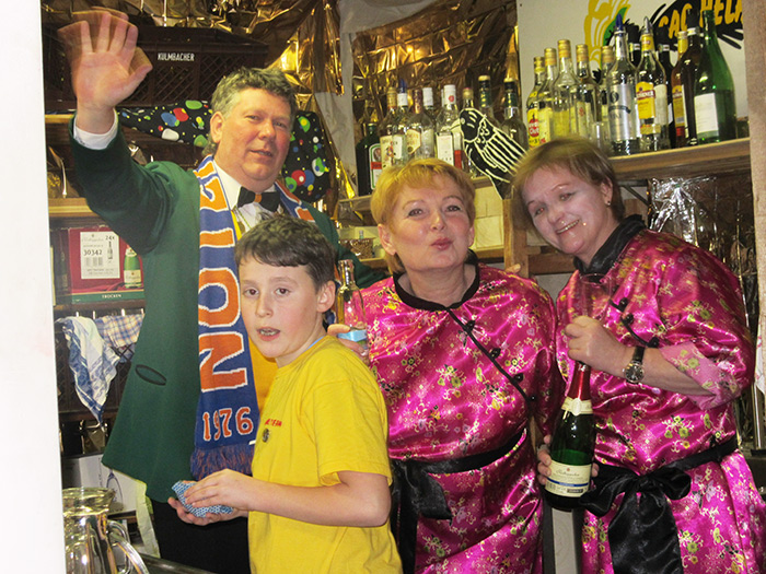 sonntag-saal62_2_20150328_2057890626